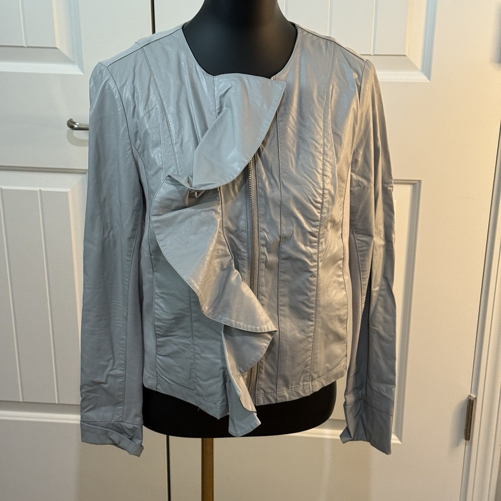 Kut From The Kloth Dahliana Moto Jacket Gray Ruffle Faux Leather Medium NEW - Picture 3 of 10